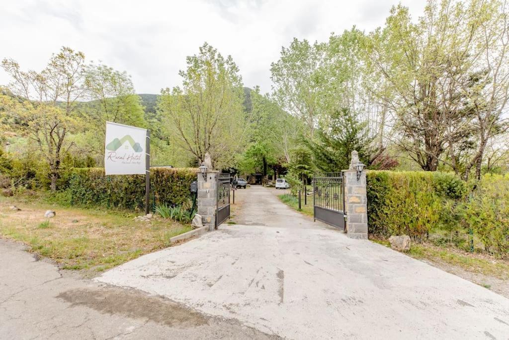 Rural Hostel Dos Lucas Oros Bajo エクステリア 写真